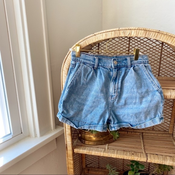 American Eagle Outfitters Pants - American Eagle High Rise Mom Jean Shorts